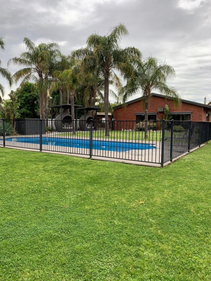 Federation Motel Resort - Corowa Εξωτερικό φωτογραφία